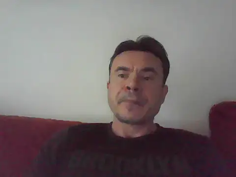 StripPoznan's cam snapshot