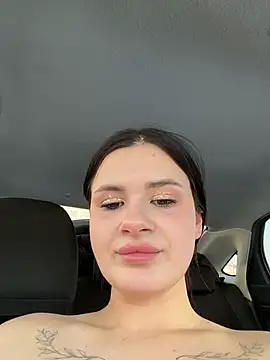 MiraReach live sex cam