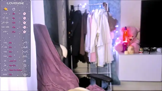 ZoyaMill live sex cam