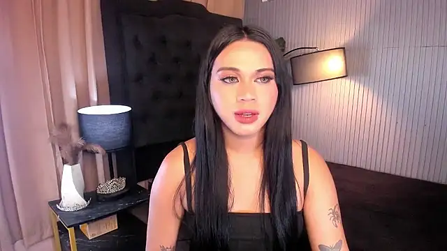 asianhugecockjulia live sex cam