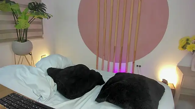 laia_hatman's cam snapshot