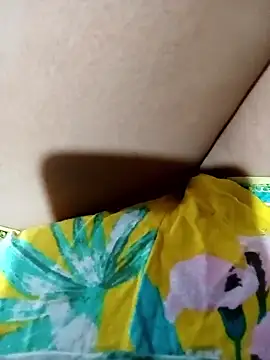 Hotmommax live sex cam