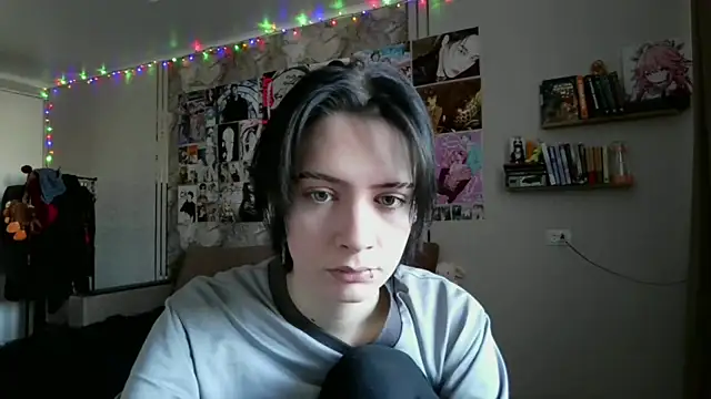 LxayBloom's cam snapshot