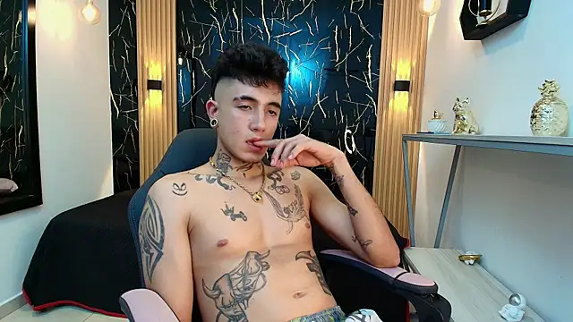 Patrick_Rango live sex cam