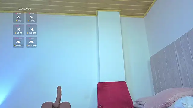 Eliie_Ruizz's cam snapshot