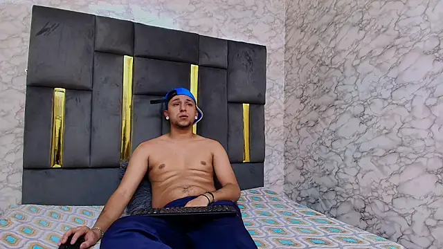 NolanWatson live sex cam