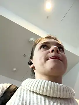 ValenciaShock live sex cam