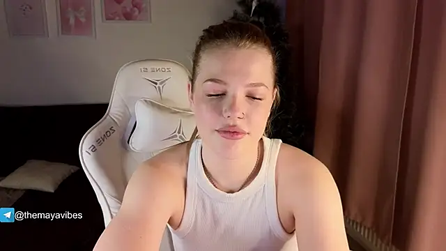 Maya_Rave live sex cam