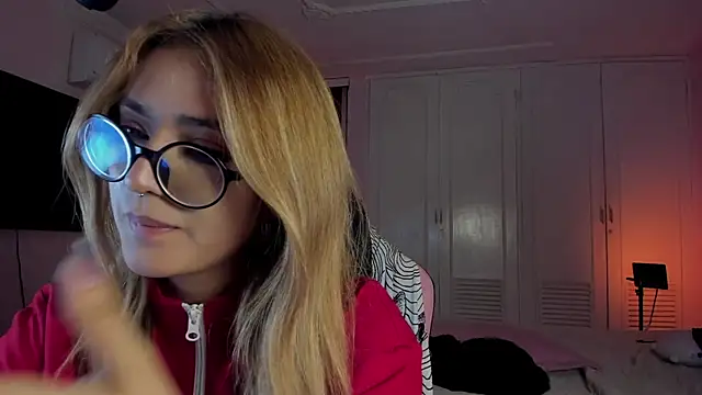 SweetJennaa live sex cam