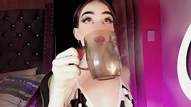 Baby_luxury live sex cam