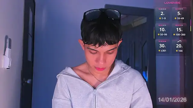 Sebax_Young live sex cam