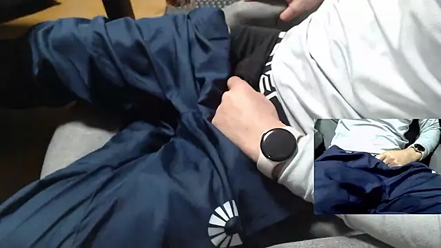 Yasu2000 live sex cam