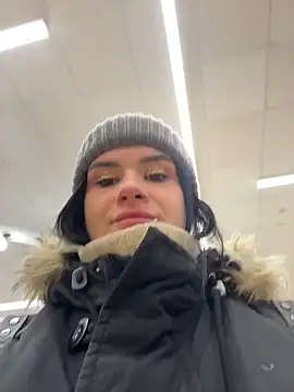 MiraReach live sex cam