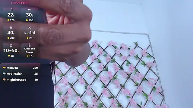 tiffany_gomez9 live sex cam