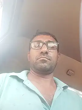 Royalk2030 live sex cam