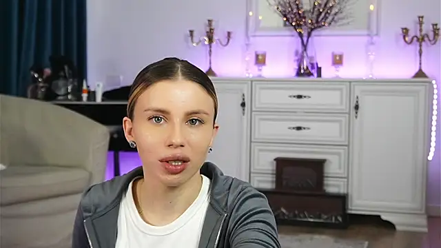 ivyleague_'s cam snapshot