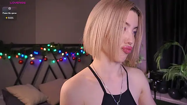 LindaThacker's cam snapshot