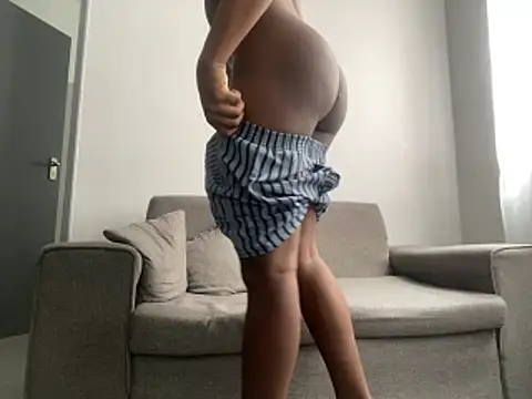 liluxxx32 live sex cam