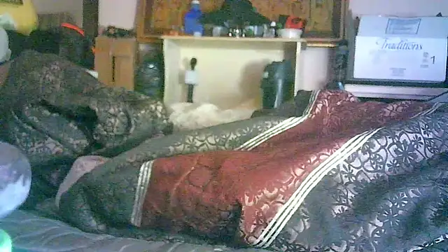 ON3YOULLN3VER_FIR3's cam snapshot