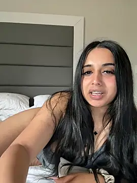 LilMisIndianx live sex cam
