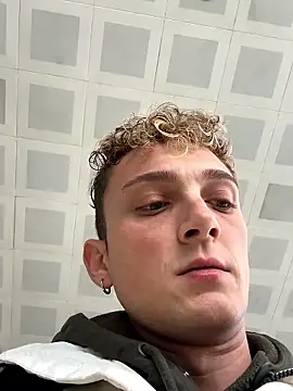 Turkishleo live sex cam