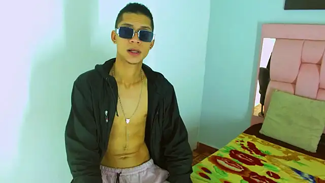 Axel_Marcu live sex cam