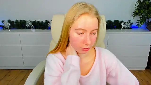 Alina_Blonde's cam snapshot