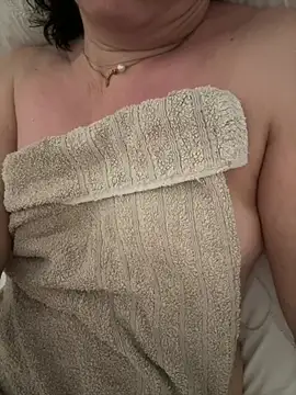 SweetMia36UK's cam snapshot