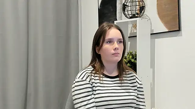 GenevieNyreen's cam snapshot