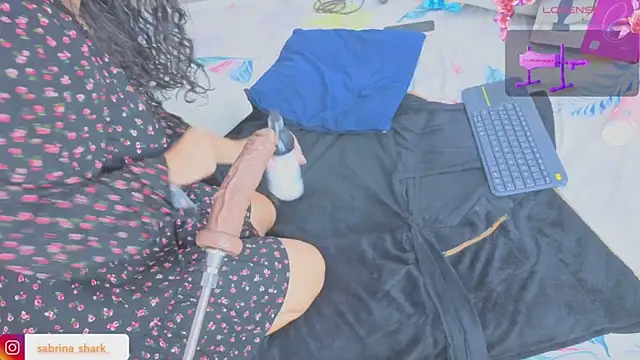 sabrina_shark_'s cam snapshot