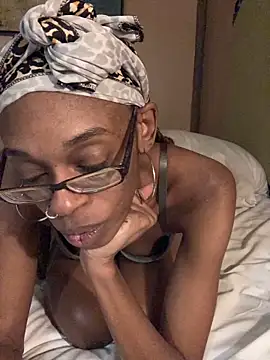 Jasmine_FullsShine's cam snapshot