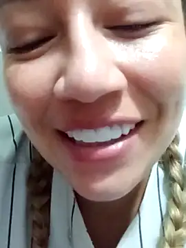 _asscutebig_'s cam snapshot