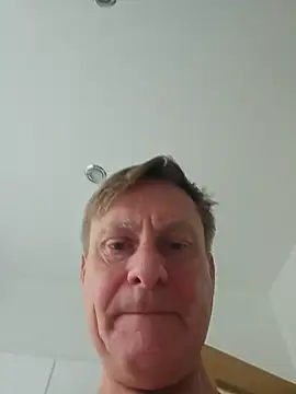 johnnym1 live sex cam