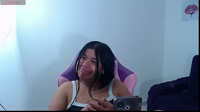 April_Becker's cam snapshot