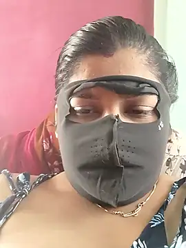 pinkisaha75 live sex cam