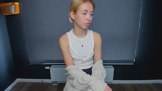 Moon_Silk's cam snapshot