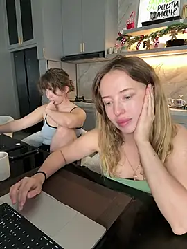 Nura_n_Sarah live sex cam