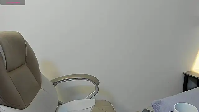 TaylerMiles live sex cam