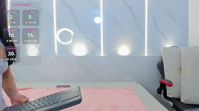 evony_becker_ live sex cam