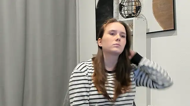 GenevieNyreen's cam snapshot