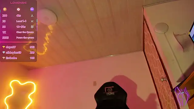 Laylafoxy_tay's cam snapshot