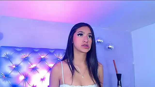 SilvanyMontana's cam snapshot