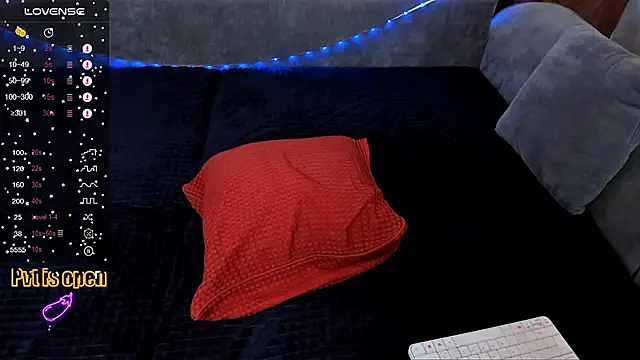 Aaron_Boom's cam snapshot