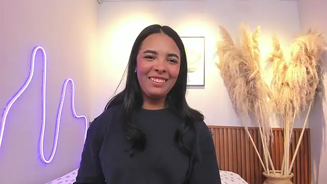 MIAROGGERSS's cam snapshot