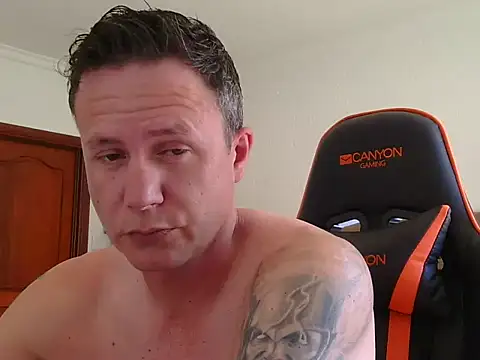 TroyDieselXXX's cam snapshot