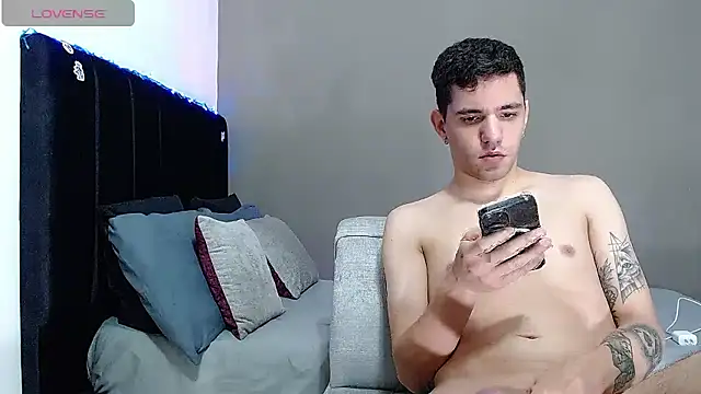 Matteo12_'s cam snapshot