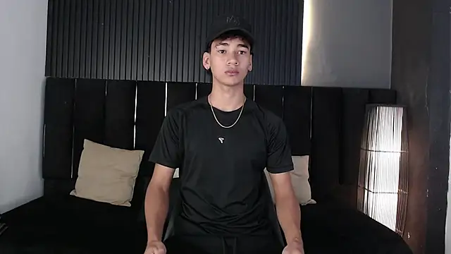 Dominic_ghost live sex cam