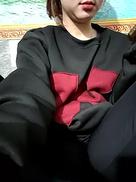 -LunaLust's cam snapshot