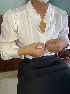 Bong_lovelyy live sex cam