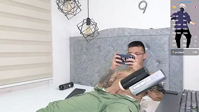 SIXXTOLOVE18 live sex cam